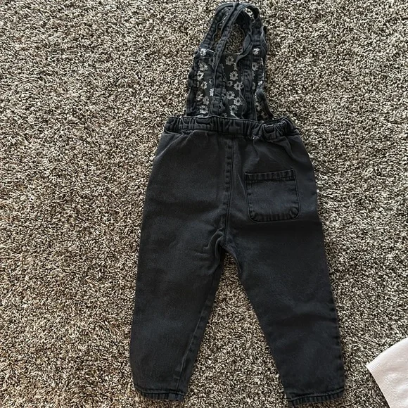 Zara girls bundle size 2t - Picture 6 of 6